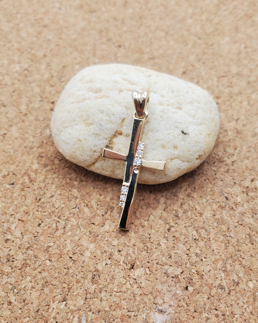 Exquisite Diamond Cross Pendant